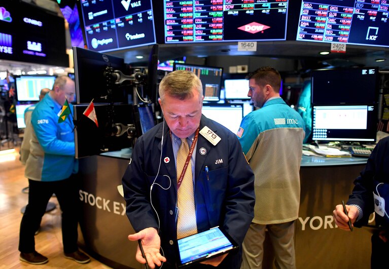 అమెరికా మార్కెట్లు… భారీ పతనం