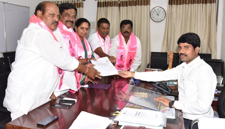 మండలికి కల్వకుంట్ల కవిత