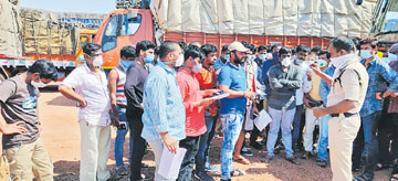 ఏపీ వాసులకు తెలంగాణలో నో ఎంట్రీ