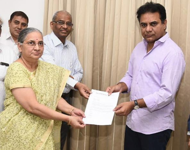 ICFAI నుంచి శ్రీమతి శోభ యశస్వి 2 కోట్ల రూపాయల విరాళం