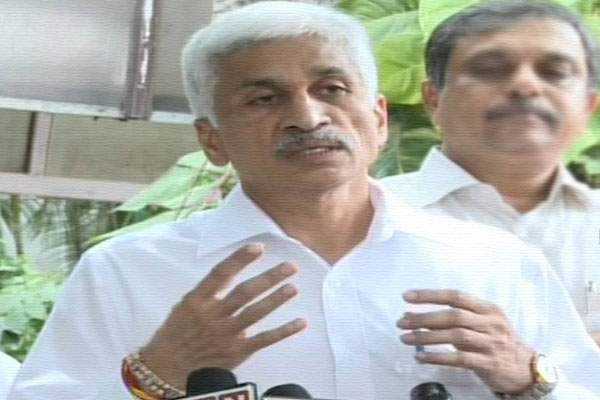 ‘పవర్’లోకి వస్తే ఎవర్నీ వదిలేది లేదు.. భూదందాకు లీడర్ లోకేషే: విజయసాయి రెడ్డి