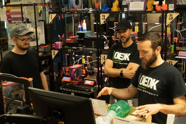 వెంటిలేటర్ డిజైన్ ఆన్‍లైన్‍లో…