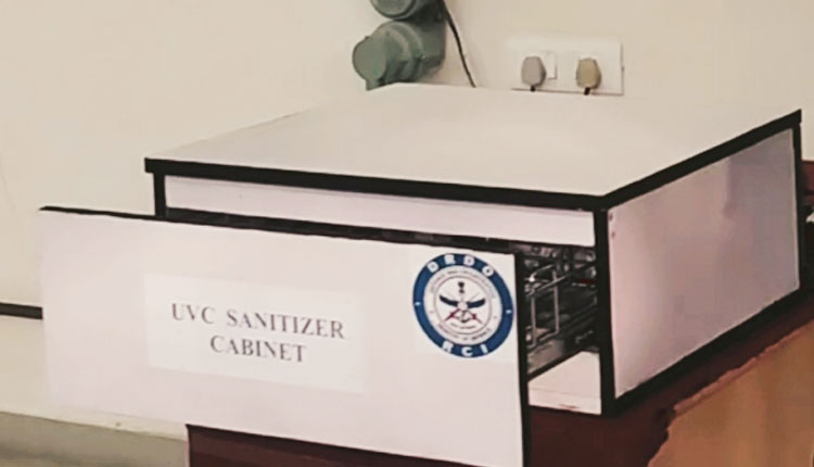 సెల్‍ఫోన్లు, నోట్ల శుద్ధికి శానిటైజర్ క్యాబినెట్!