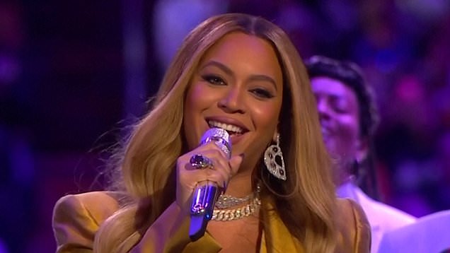 హాలీవుడ్ గాయని బియాన్స్‌ భారీ సాయం