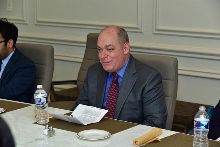 అమెరికన్ కాన్సుల్ జనరల్ ప్రశంసలు