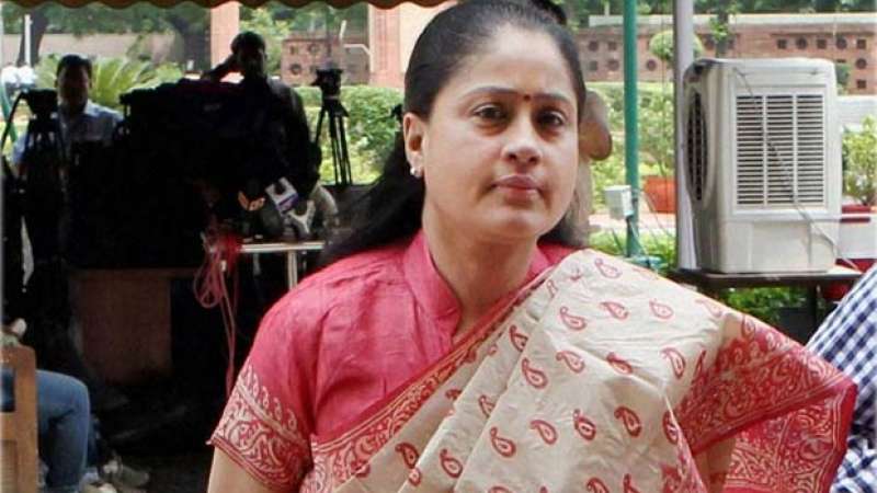 అన్నాడీఎంకేలోకి రాములమ్మ ?