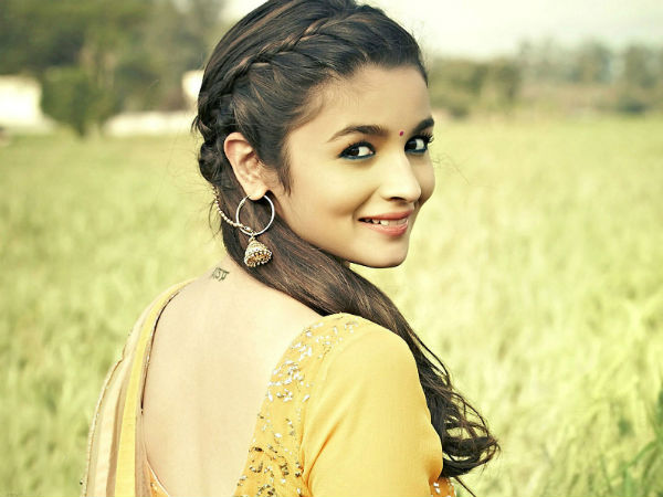 సీతగా నటిస్తున్న అలియా బట్ సీతగా నటిస్తున్న అలియా బట్