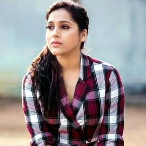 మందు బాబుల‌పై ఫైర్‌ అయిన రష్మీ