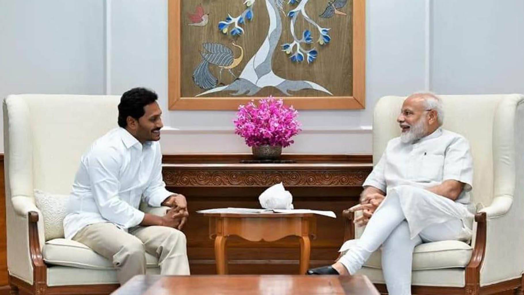 సీఎం జగన్ కు ప్రధాని మోదీ ఫోన్