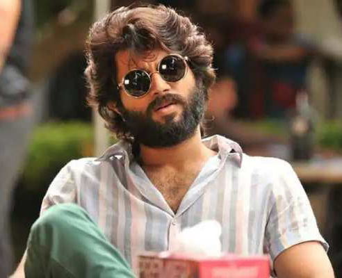 ఆ అద్భుతం ఎలా ఉంటుందో చూడాల్సిందే!