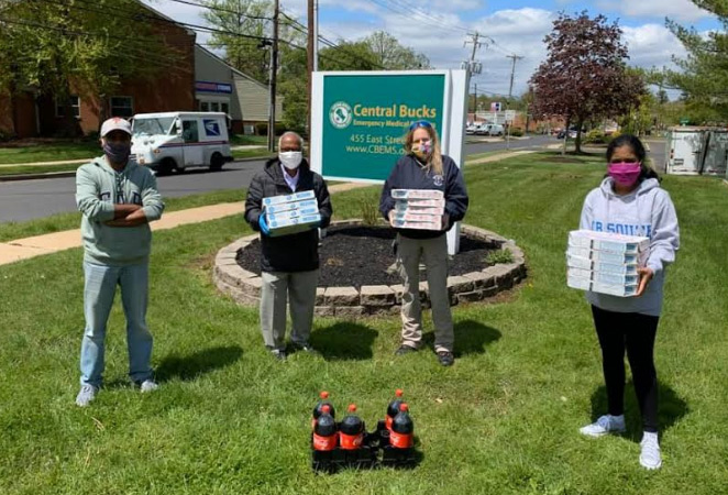 పెన్సిల్వేనియాలో ఇఎంఎస్ సిబ్బందికి లంచ్ ఇచ్చిన తానా పెన్సిల్వేనియాలో ఇఎంఎస్ సిబ్బందికి లంచ్ ఇచ్చిన తానా