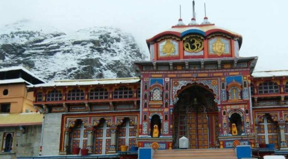 15న తెరుచుకోనున్న బద్రీనాథ్ ఆలయ ద్వారాలు 15న తెరుచుకోనున్న బద్రీనాథ్ ఆలయ ద్వారాలు