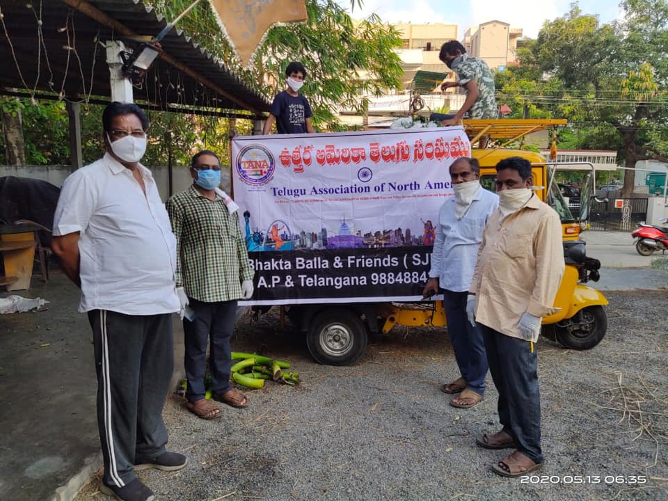 విజయవాడలో కరోనా సాయం అందించిన  తానా-భక్త భల్లా మిత్రుల బృందం