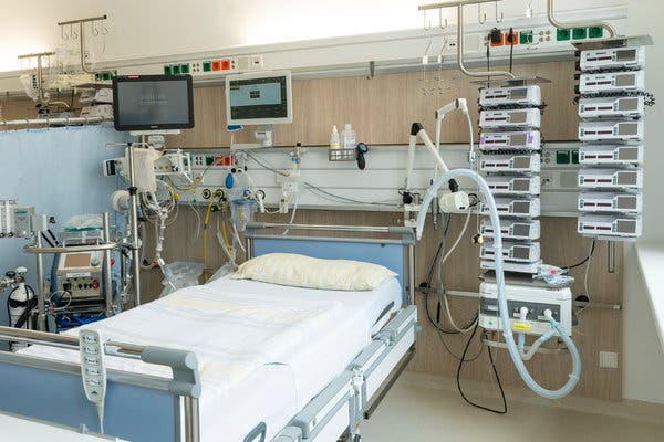 వెంటిలేటర్లు విరాళంగా ఇచ్చిన ఎన్నారై..