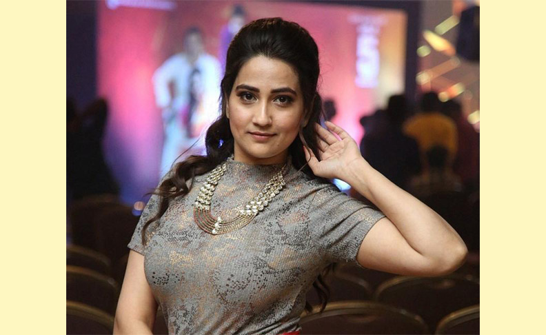 ‘జ‌బ‌ర్ద‌స్త్’, ‘ఎక్స్‌ట్రా జ‌బ‌ర్ద‌స్త్’ ల‌కు మ‌రింత గ్లామ‌ర్‌!