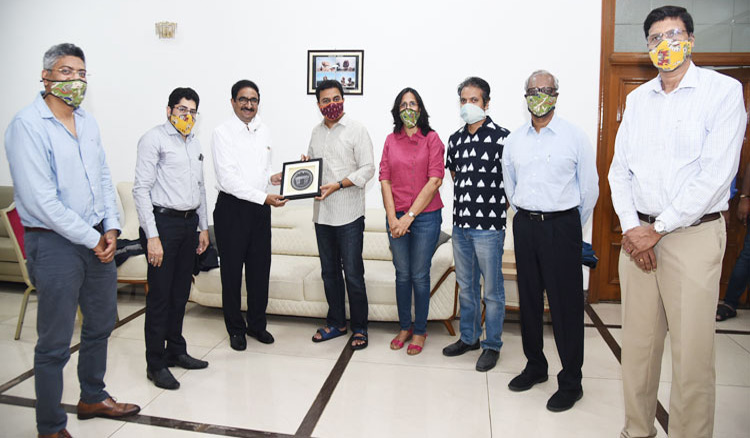 తెలంగాణలో ఐటీకి ఎప్పుడూ అగ్రతాంబూలమే…కేటీఆర్