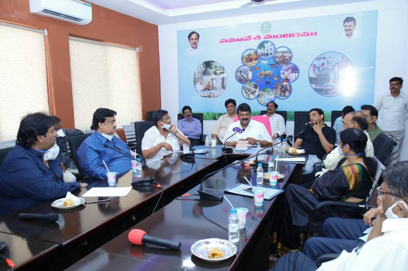 అన్ని వర్గాలకు న్యాయం జరగాలంటే … కొత్త రాజ్యాంగం