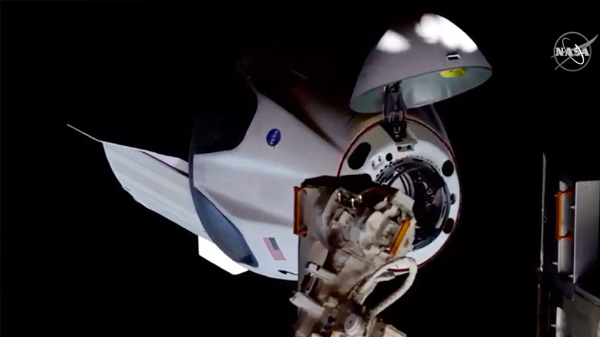 అమెరికా చరిత్రలో తొలిసారి చారిత్రక ఘట్టం ఆవిష్కృతం