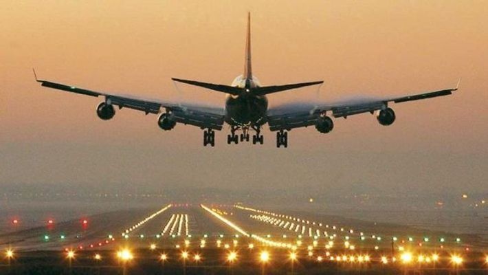 అమెరికా నుంచి తొలి ప్రైవేటు విమానం