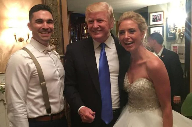 పిలవని పేరంటానికెళ్లిన డొనాల్డ్‌ ట్రంప్‌..!