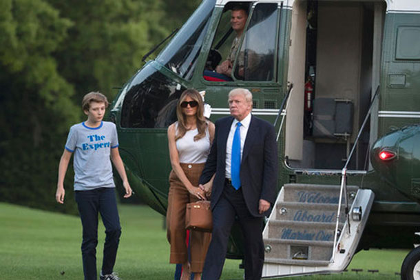 వైట్హౌజ్లో అడుగుపెట్టిన ఫస్ట్లేడీ వైట్హౌజ్లో అడుగుపెట్టిన ఫస్ట్లేడీ