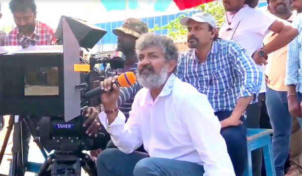 నిర్మాత న‌ష్ట‌పోకుండా షూటింగ్ చెయ్యాలంటే అదొక్క‌టే మార్గ‌మా?