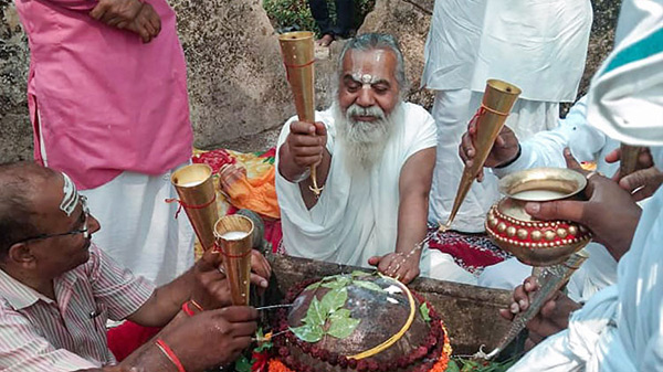 రామజన్మభూమిలో రుద్రాభిషేకం