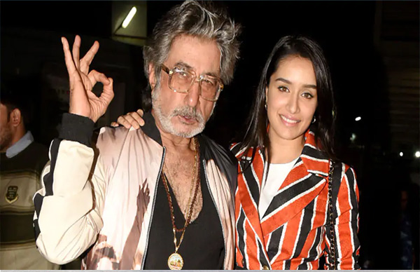 శ్ర‌ద్దా క‌పూర్‌ని షూటింగ్‌కి పంప‌ను అంటున్న‌ శ‌క్తి క‌పూర్‌