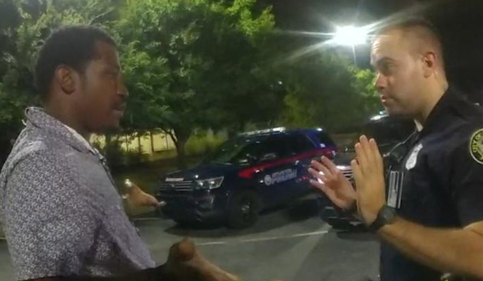 అమెరికాలో మరో నల్ల జాతీయుడు మృతి