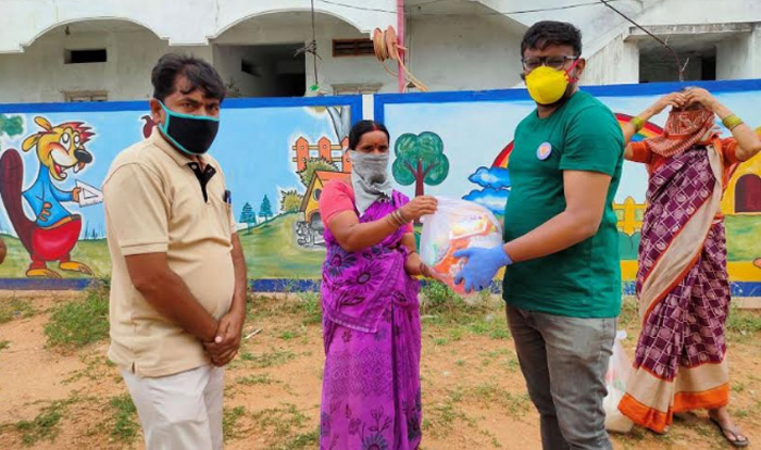 City NGO supports handloom weavers City Ngo Supports Handloom Weavers