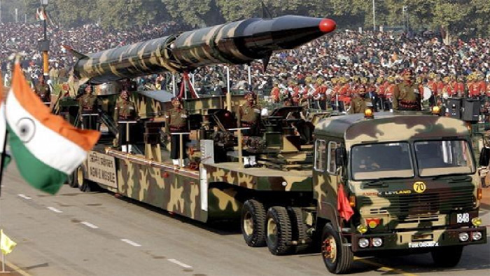 ఇండియా కన్నా పాక్ వద్దే ఎక్కువ