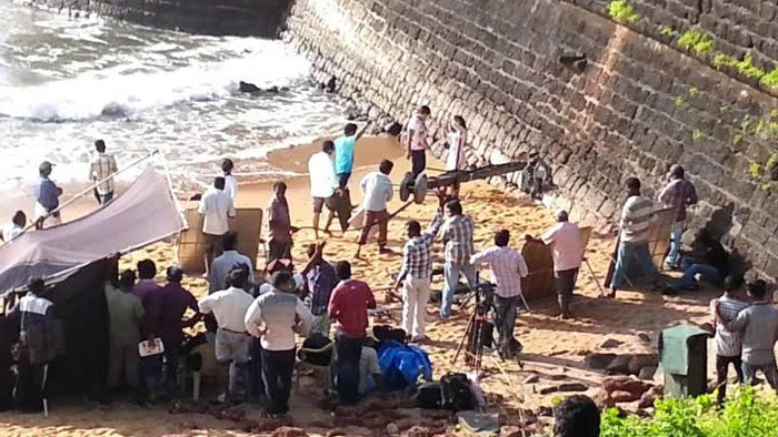 అందుకు మేం సిద్ధంగా లేమంటున్న స్టార్ హీరోలు?