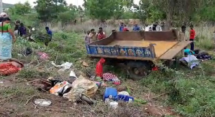 కృష్ణా జిల్లాలో ఘోర రోడ్డు ప్రమాదం