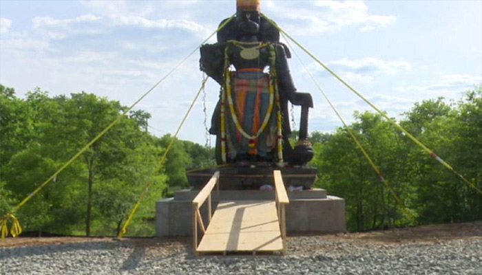 అమెరికాలో మన అంజన్న