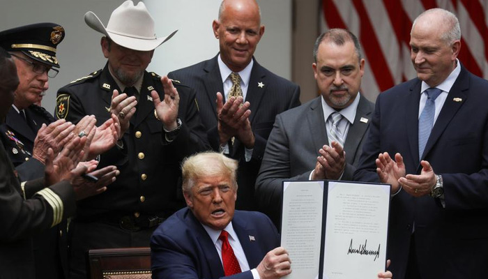 పోలీసు సంస్కరణలకు డొనాల్డ్ ట్రంప్ ఓకే