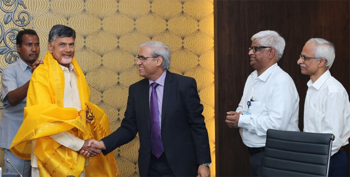 Ap Cm Met With Hpcl And Gail 
