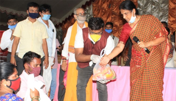 City NGO along with Minister Sabitha Indra Reddy help Priests & Pastors