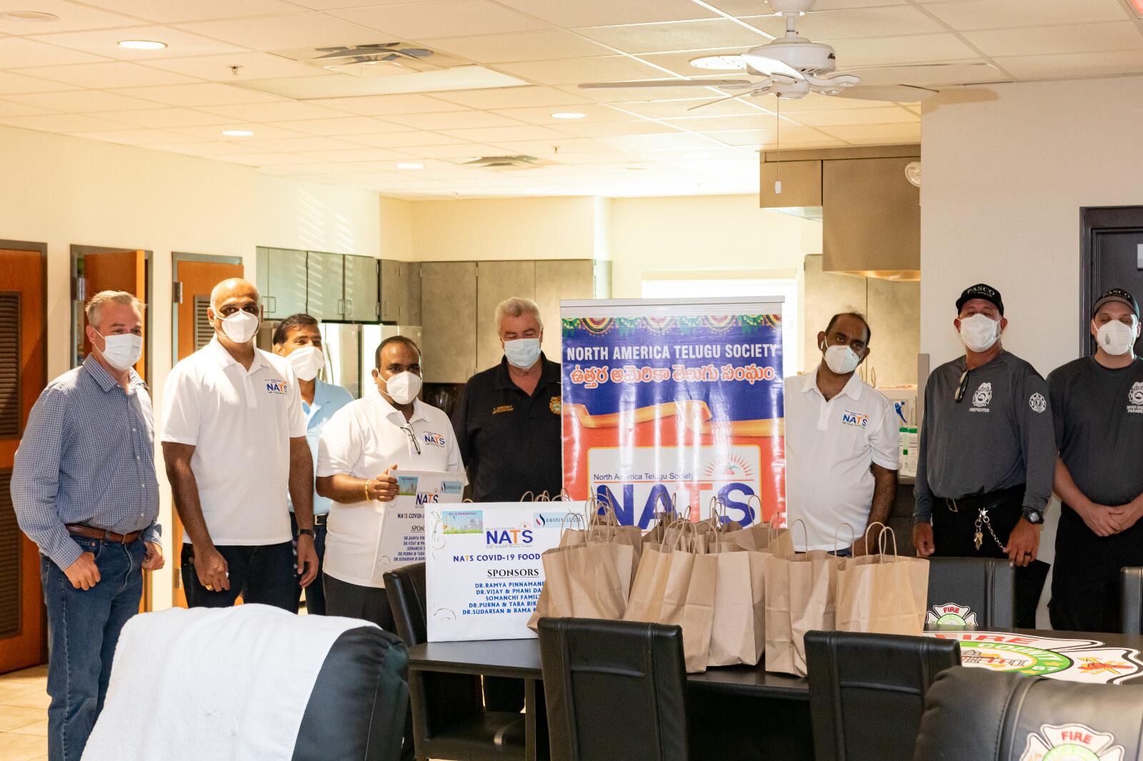 నైట్ షిఫ్ట్ అధికారులకు నాట్స్ భోజనం. కరోనాపై ముందుండి పోరాడే వారికి ప్రోత్సాహం