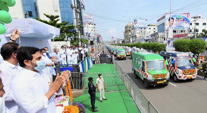 చిన్నారుల‌కు స్పెష‌ల్ తో స‌హా..  ఏపీలో 1088 అంంబులెన్స్‌ల ప్రారంభం..