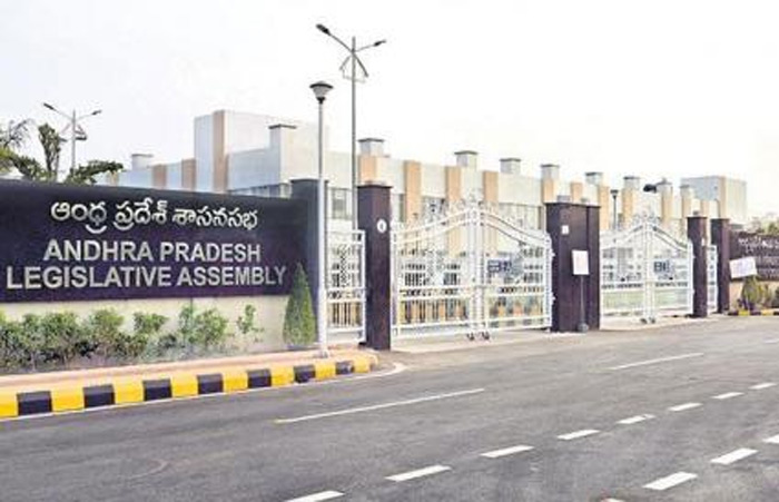 ఏపీ సచివాలయంలో కరోనా కలకలం