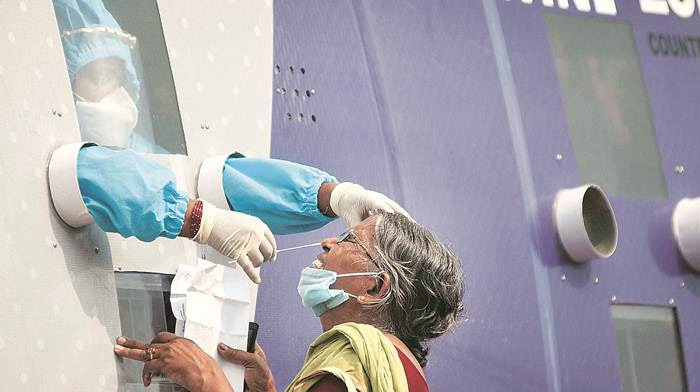 తెలంగాణలో రికార్డు స్థాయిలో కేసులు