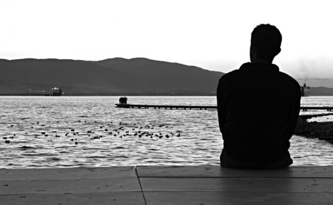 ఒంటరితనం సమాజానికి దూరం