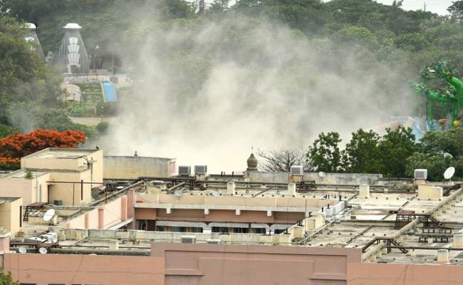 సచివాలయ కూల్చివేత పనులకు హైకోర్టు బ్రేక్