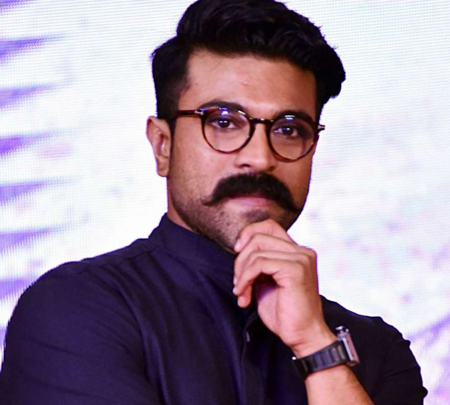 మ‌హేష్ నో అన్నాడు.. రామ్‌చ‌ర‌ణ్ ఓకే చెప్పాడు