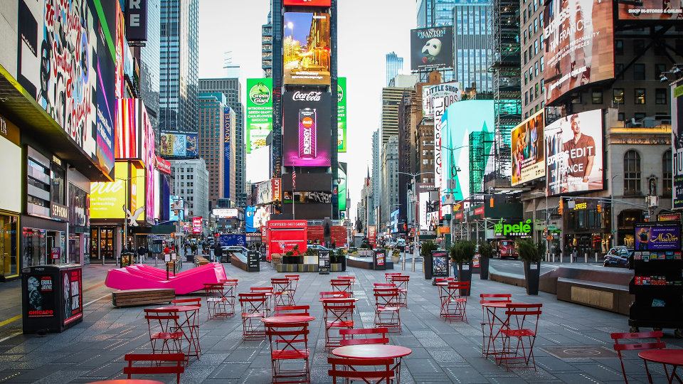 పెరుగుతున్న కొరోనా కేసులతో మరల ఆంక్షలు విధించిన కాలిఫోర్నియా