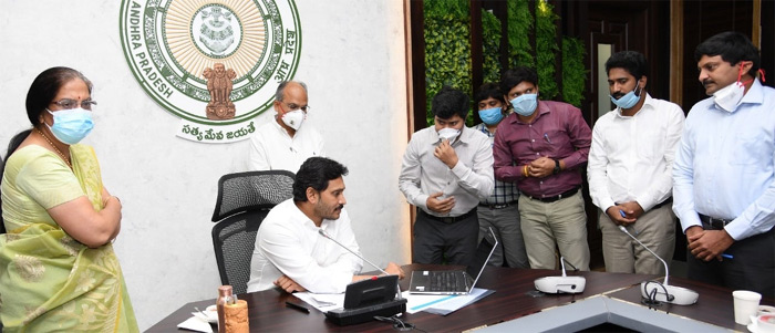 ‘వైయస్ఆర్ ఆరోగ్య శ్రీ’ సేవల విస్తరణ