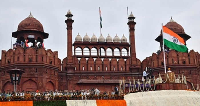 ఆడంబరంగా కాదు…నిరాడంబరంగా వేడుకలు