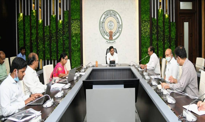 ఆంధ్ర‌లో క‌రోనా క‌ల్లోలంపై ఉన్న‌త స్థాయి స‌మీక్ష‌…