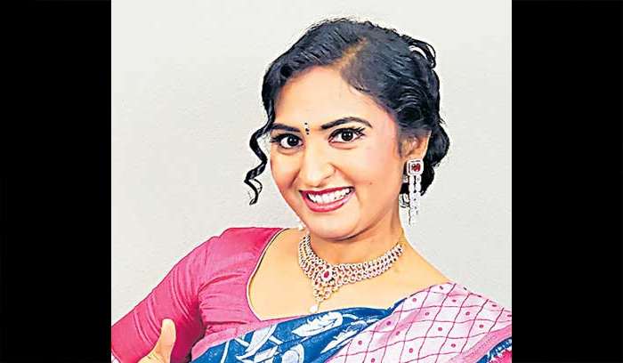 తెలుగు విశ్వ సుందరిగా విజయనగరం మహిళ