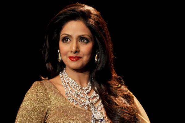 మిస్టర్ ఇండియా2 లో అందాల సుందరి